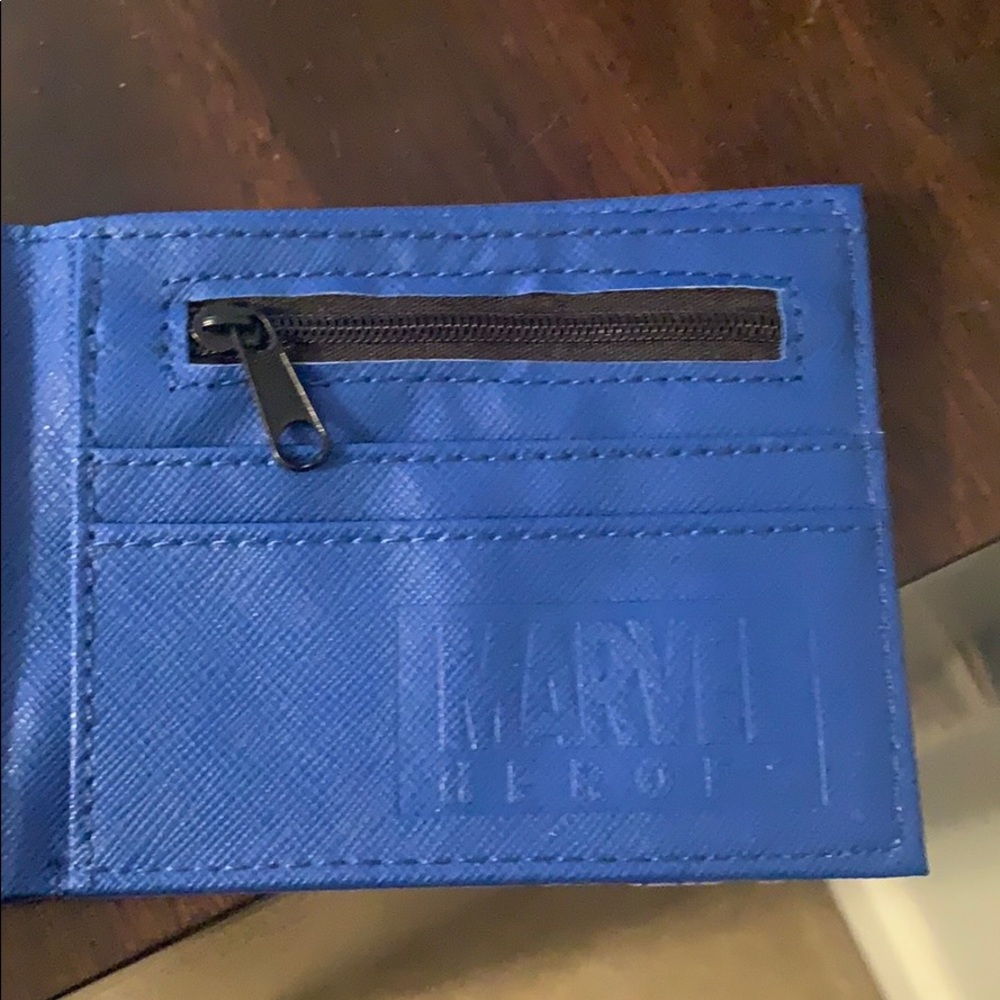 Wallet - Picture 2 of 4